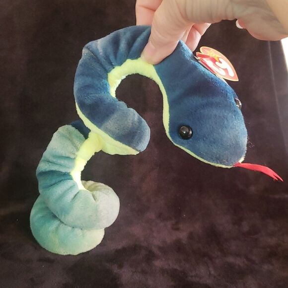 Vintage 1997 Ty Beanie Baby HISSY the Snake - Picture 2 of 9